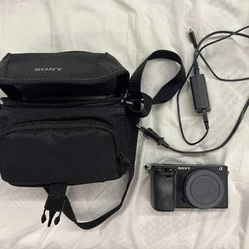 Sony a6400 body, зарядка, сумка