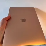 MacBook Air 2020 с Retina дисплеем розовое золото 2