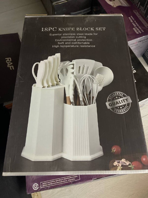 набор силиконовых лопаток и ножей