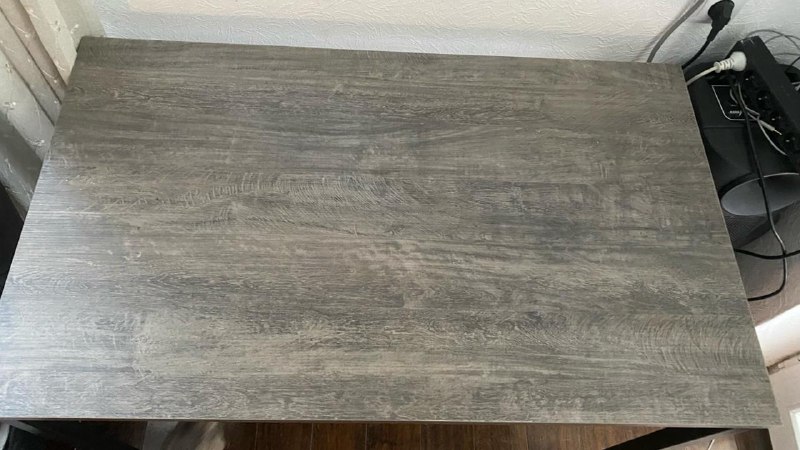 Стол 100х60 см 2