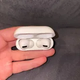 AirPods Pro 3 2