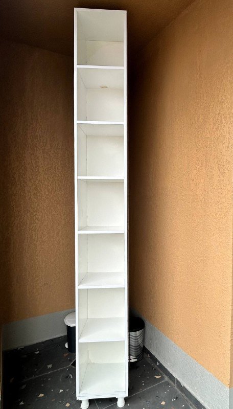 Стеллаж белый высокий