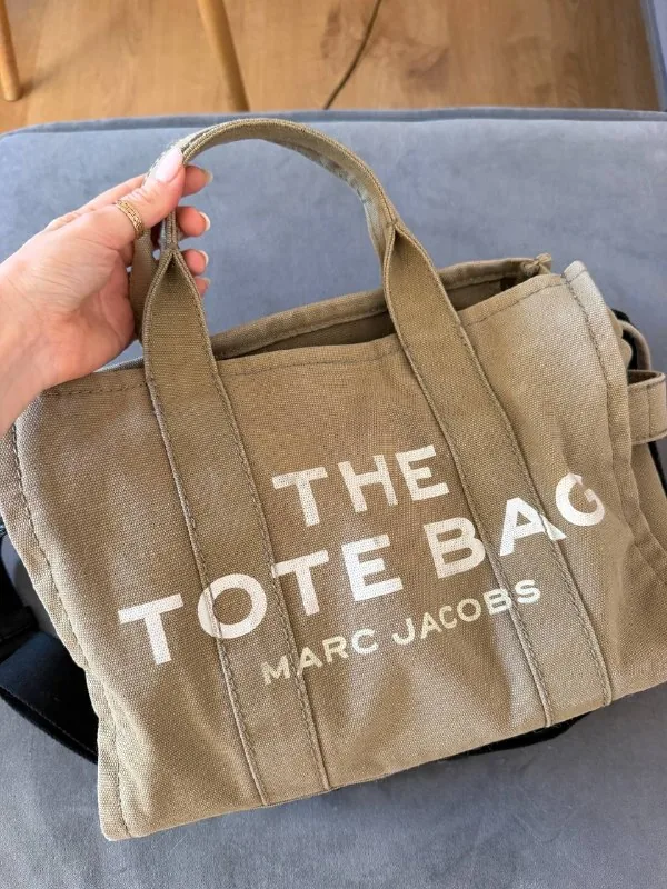 Сумка MARC JACOBS TOTE BAG Medium 1