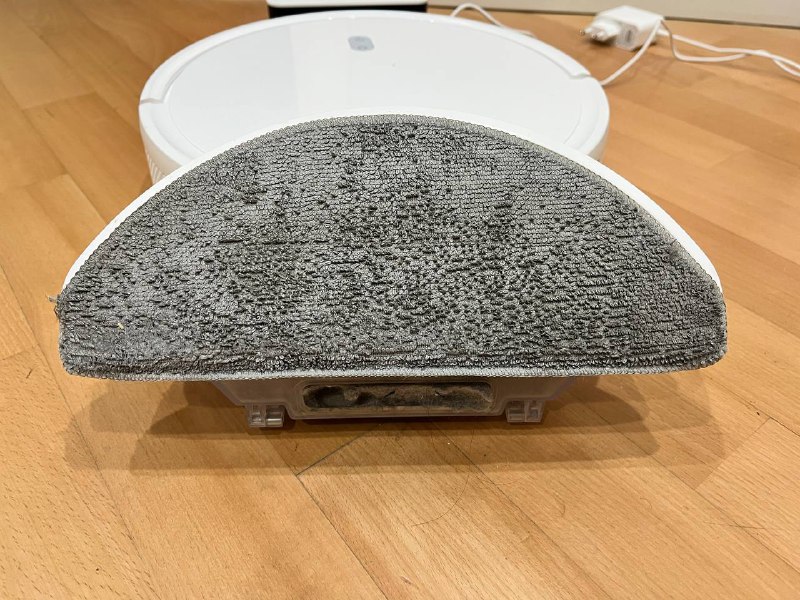 Xiaomi Robot Vacuum E10 3