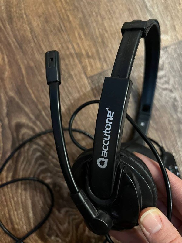 Наушники Accutone с микрофоном и USB-A подключением