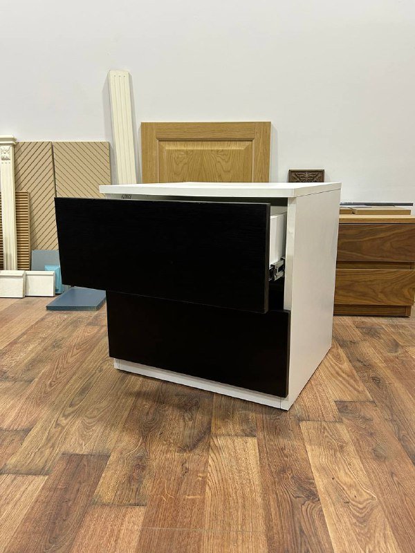 Тумбочка ламинат 50x50x45 2