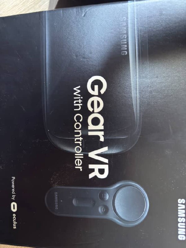 Samsung Gear VR with controller 6