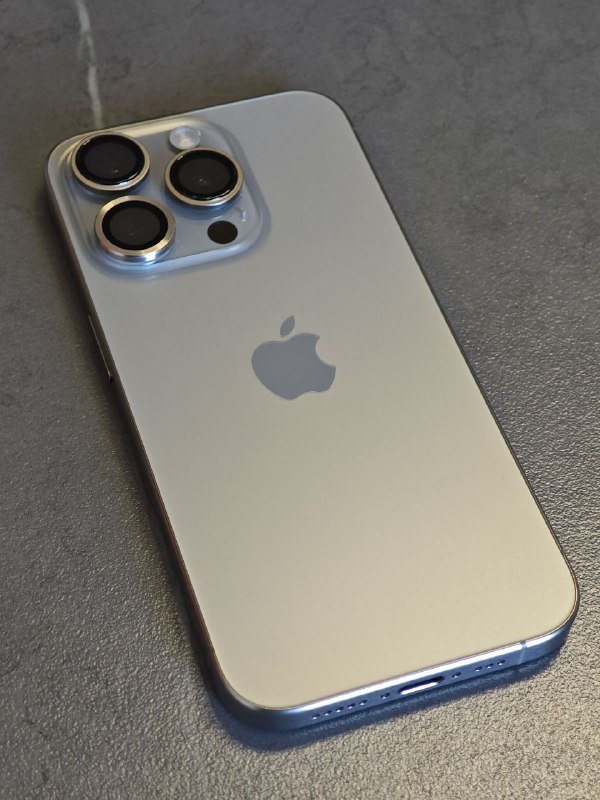 Iphone 15 pro natural titan 512GB sim/esim 3