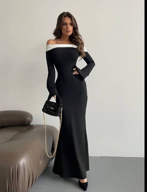 Чёрное платье в пол с открытыми плечами