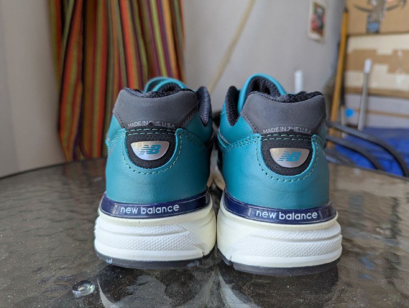 кроссовки New Balance 990v4 4