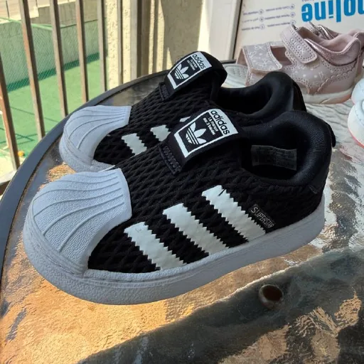 Детские кроссовки Adidas