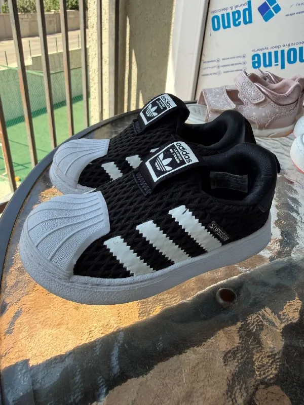 Детские кроссовки Adidas 1