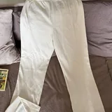 Штаны Zara, кроссовки Adidas, мокасины Geox, кроссовки Adidas Terrex, колонка Sony 1