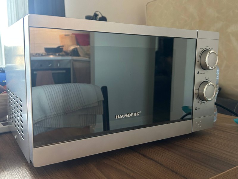 микроволновка Hausberg 1200W