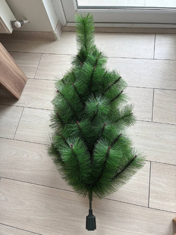 Елка с игрушками