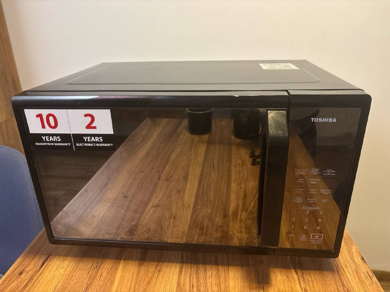 Микроволновая печь Toshiba MM-EG24P(BM) с грилем