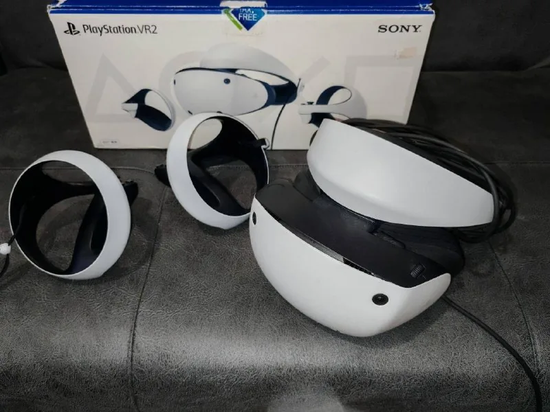 Шлем PlayStation VR 2 1