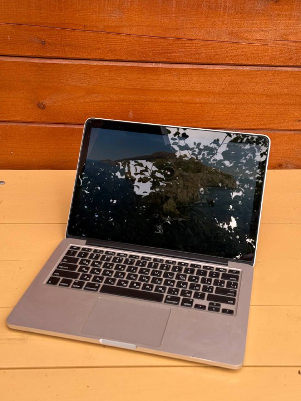 MacBook Pro retina 2014 8GB RAM 256GB SSD