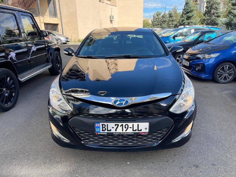 Hyundai sonata 2.4 Hybrid black 2014