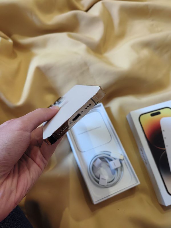 iPhone 14 PRO 256ГБ новый восстановленный 3