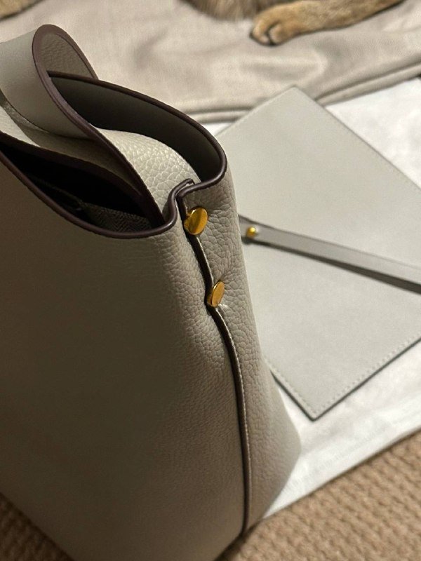 Сумка Alix Baxter с ремешком, новая 3