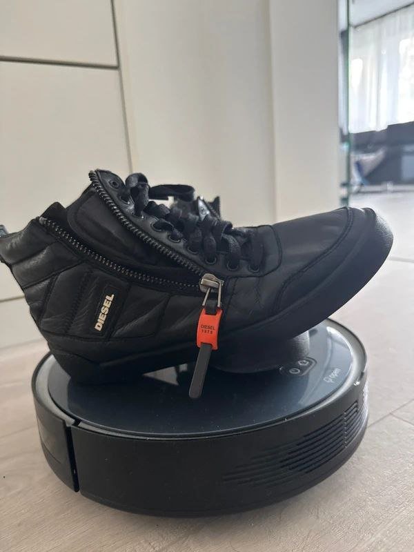 Зимняя куртка Diesel, кожаная косуха, кожаные кеды Diesel, бомбер Be edgy, часы Diesel 3