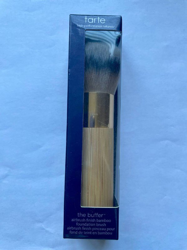 Матовый бронзер для лица и тела, кисть для тонального крема 2