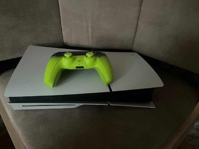 PS5 Slim с дисководом