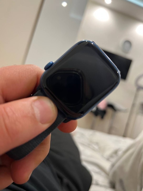 Apple Watch 7 Series, 99% Battery, Very Good Condition 2