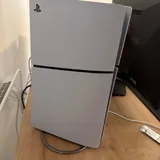 PS5 Slim, два геймпада, зарядная станция, подставка 2