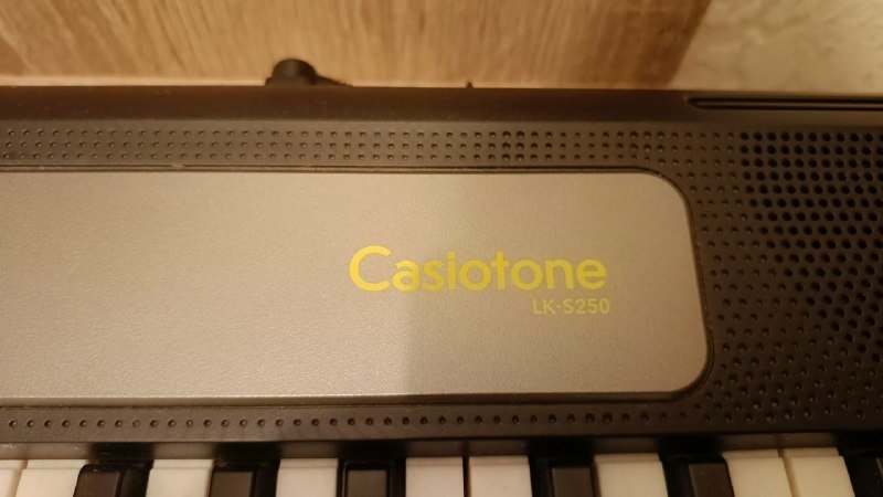 Синтезатор Casio Casiotone LK-S250 с подсветкой клавиш