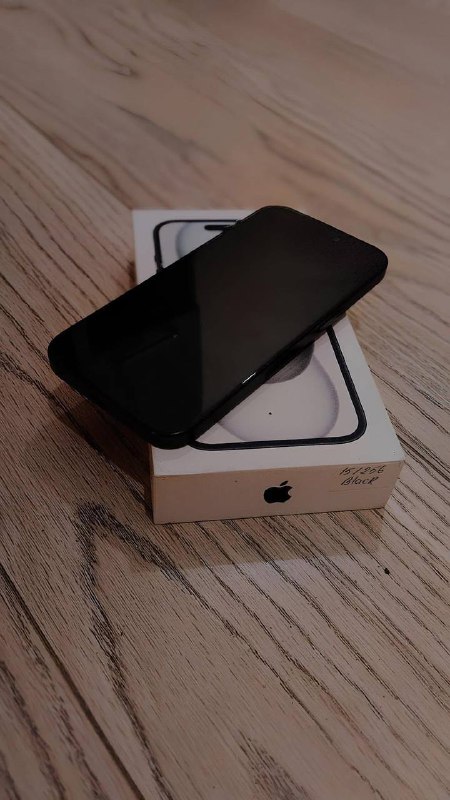 iPhone 15 256GB 2