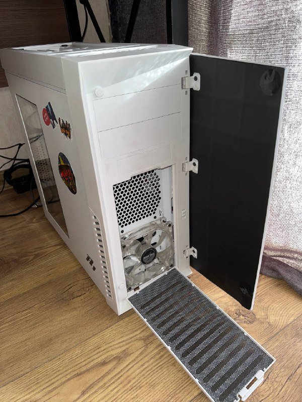 Блок питания Zalman GigaMax ZM750-GVII 750W, корпус Zalman R1 WHITE ATX Mid-Tower 4