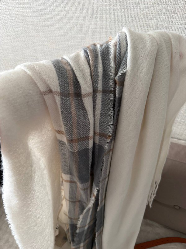 Шарфы, пиджаки, кофты, блузка, штаны, пальто, куртки, шубка, босоножки, кепка, шляпа, рубашка, майка, панамка 9