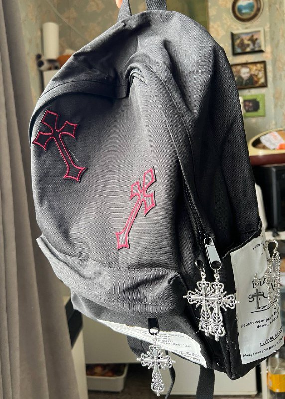 рюкзак, худи, штаны, кейс, кроссовки