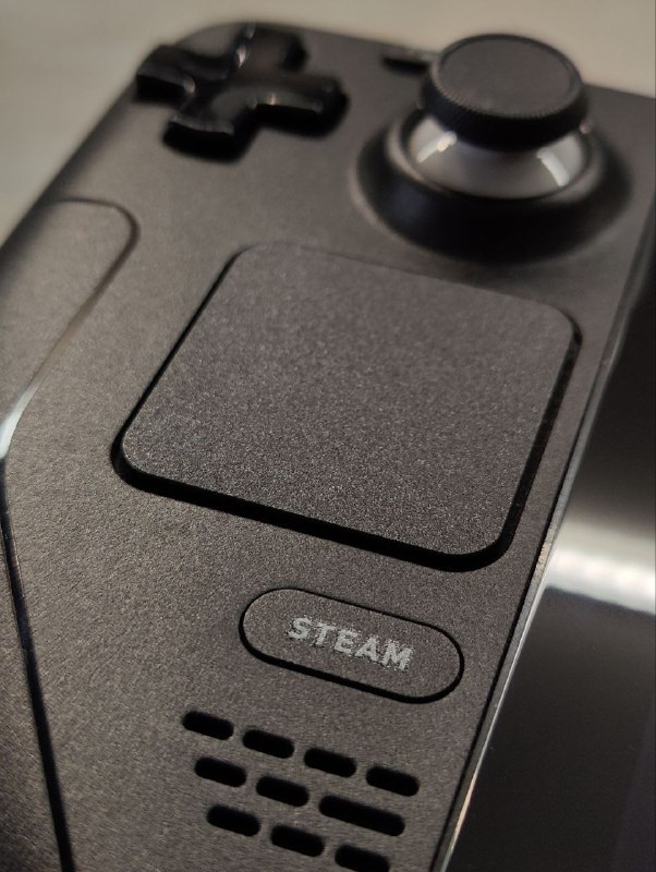 Steam Deck 512 ГБ с кейсом и зарядным устройством
