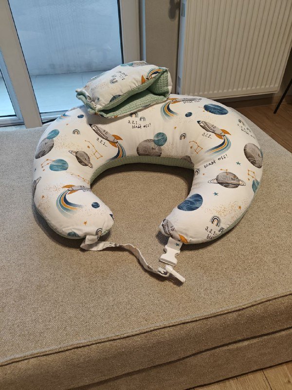 Кроватка детская 0-6 месяцев, подушки, шезлонг, игровой коврик, мобиль, слинг 3