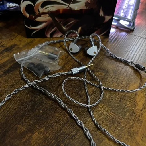 IEM-наушники Moondrop Aria 2
