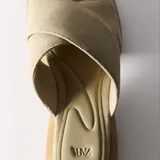 Замшевые шлепки Zara 2