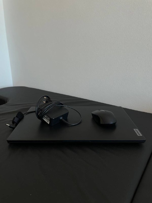Ноутбук Lenovo v15 g2 i3 1115g4 8GB RAM 256GB SSD