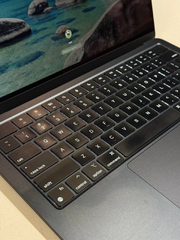 MacBook Air M2 8/512 Midnight 3