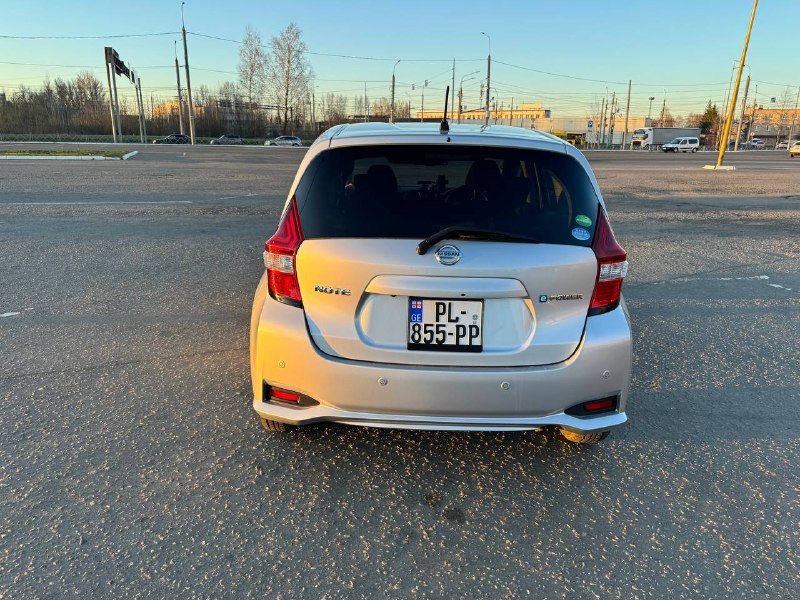 Nissan Note e-Power 2018 3
