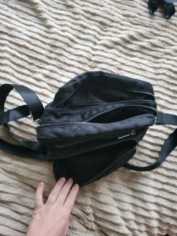 Варежка мочалка, пудра для стоп, тоника, линзы, термопенал, кошелёк, перчатки, глаза для игрушек, бутылка, скатерть, портупея, ремень, рюкзак, сумка 10