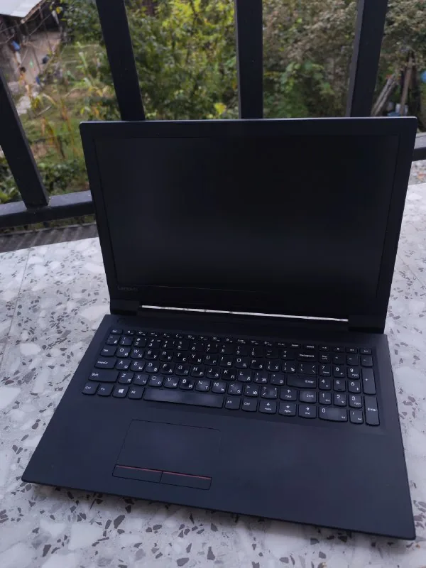 Ноутбук Lenovo V110-15IAP 1