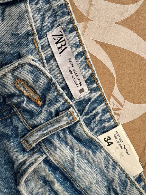 Джинсы Zara Z1975 High-Rise Straight-Fit 34 размер 6
