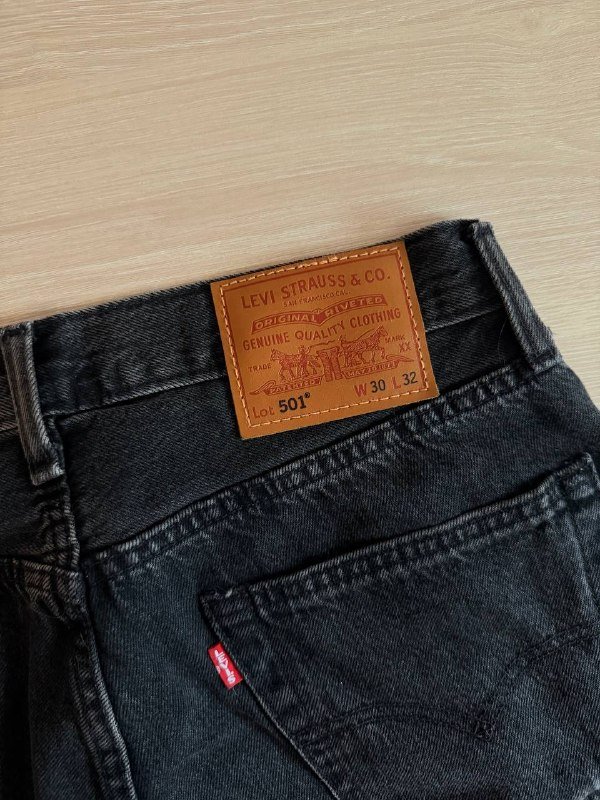 Джинсы Levi’s 501, брюки Vans Authentic Chino 3