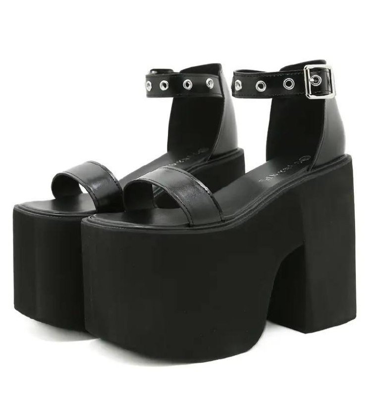 Женские черные высокие босоножки 36 размер