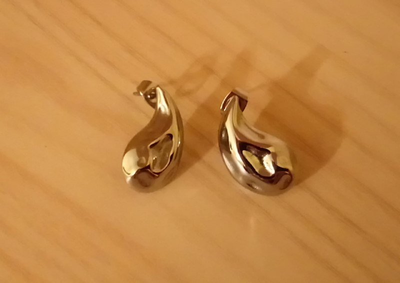 Серьги базовые металлические новые