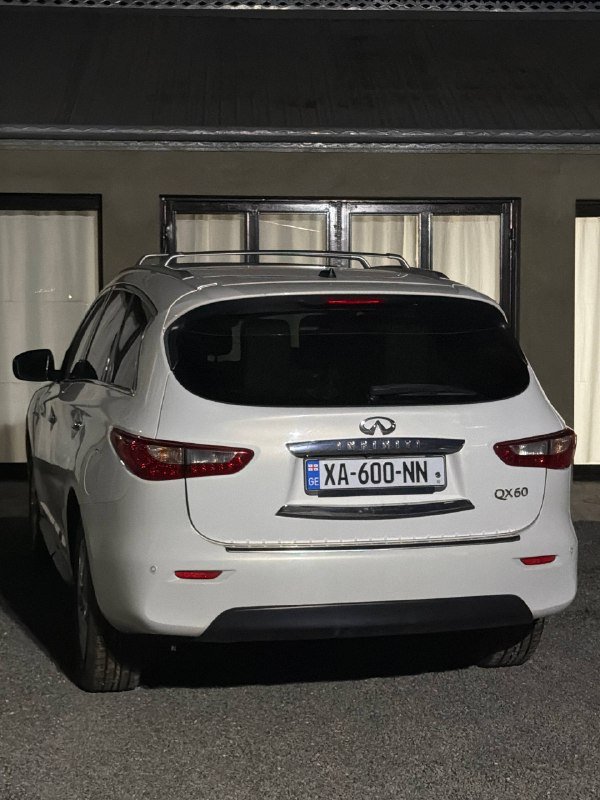 Infiniti QX60 8