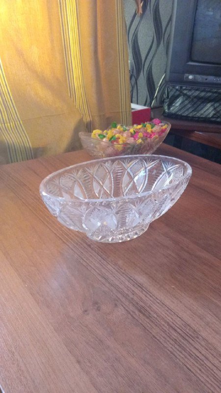 Вазы 3 шт, ваза с подносом, конфетницы, виски сет 3